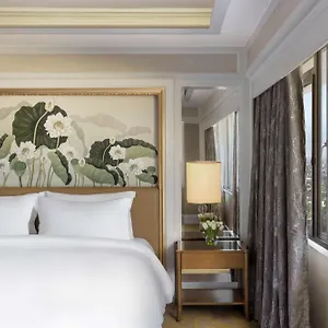 Hotel Dusit Thani Manila, Makati City